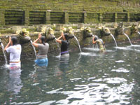 pura tampak siring